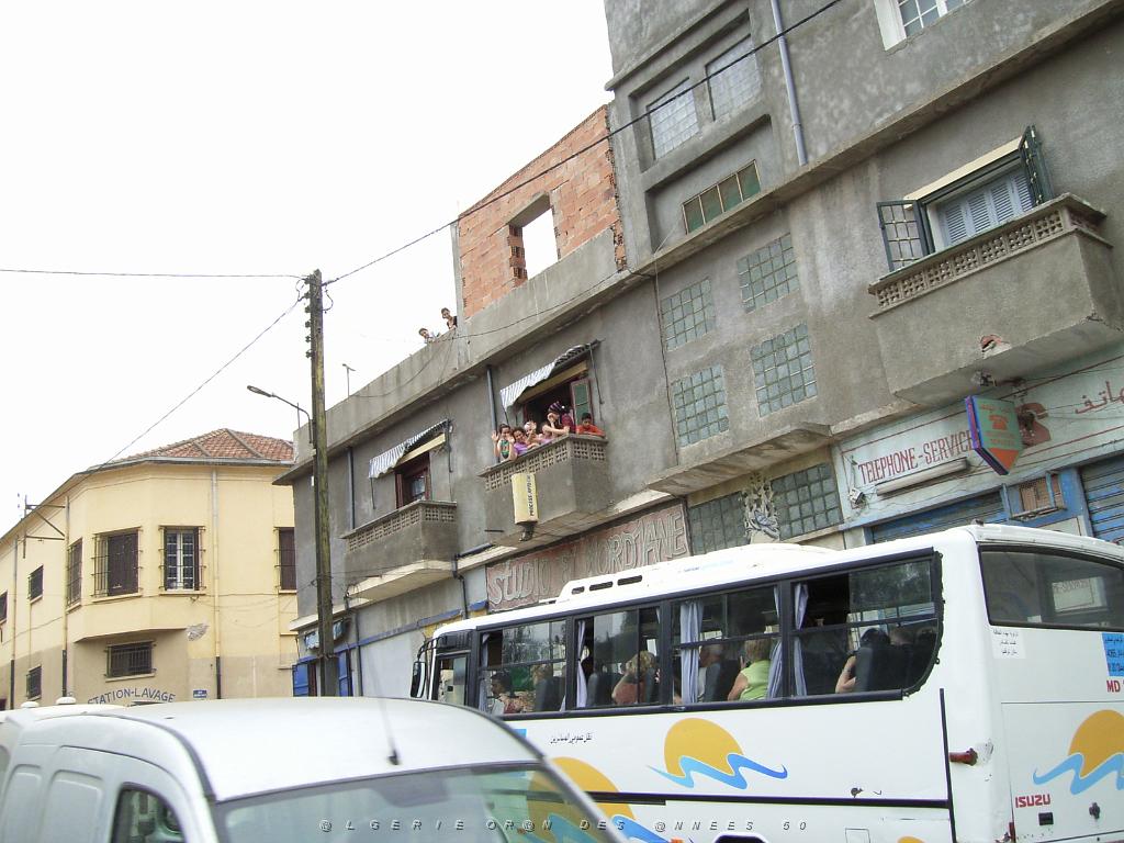 106-ORAN-Juin06-depart de chez Hamidou.jpg - Unicode